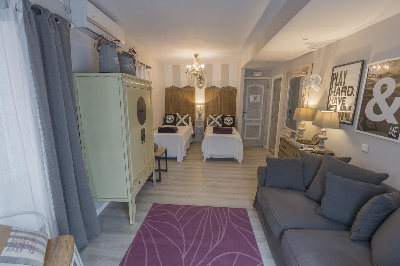 Tak Boutique Old Town Hotel Марбеля Екстериор снимка